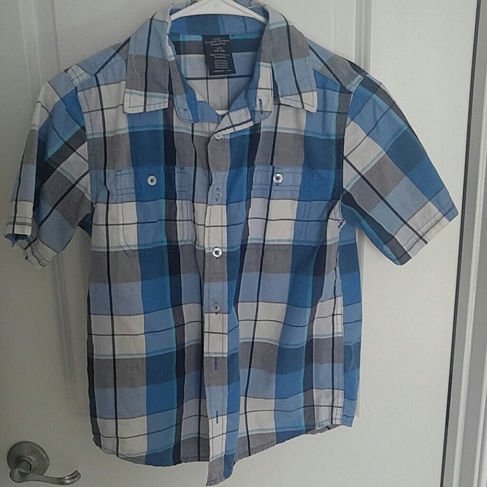 Boys short sleeved button up